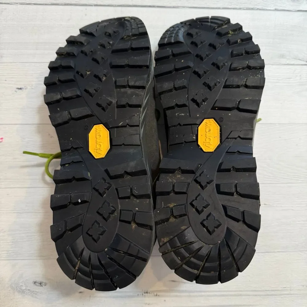 Schnees mens low top‎ hiking shoes boots men's 9